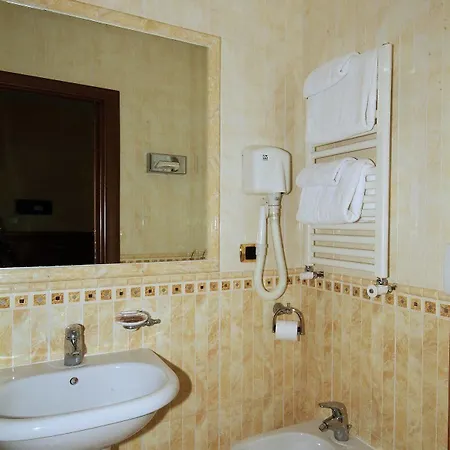 Meridiana Hotel 2*